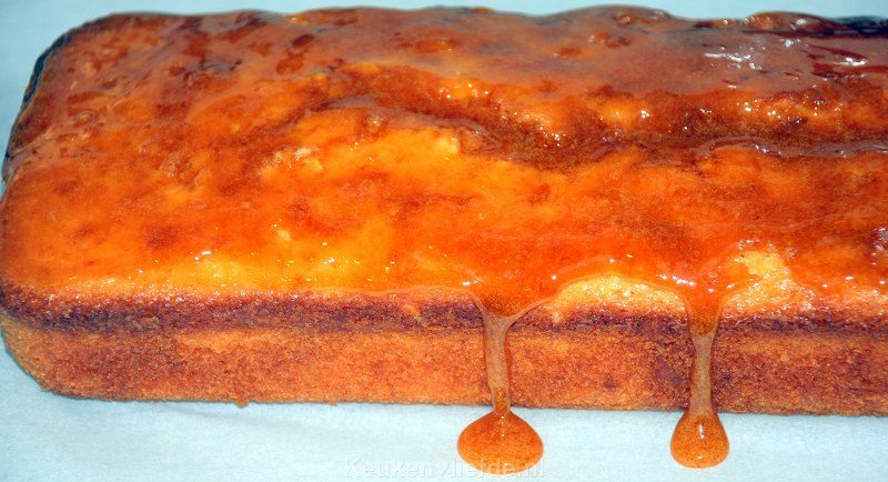 Sinaasappelcake met zoete siroop Sinaasappelcake met zoete siroop