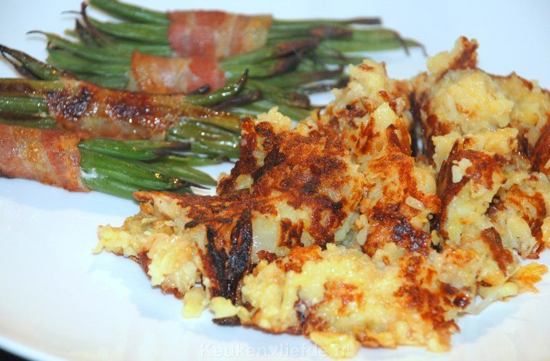 Rösti met ui en kaas Rösti met ui en kaas