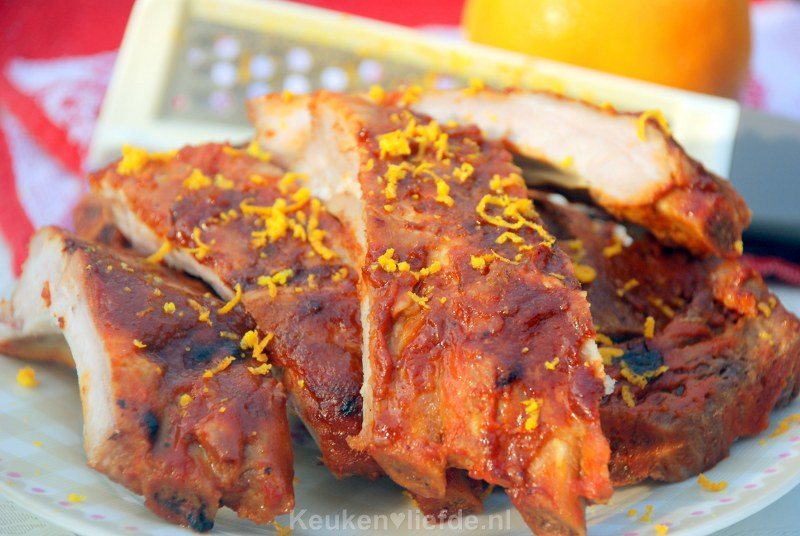 Spareribs in huisgemaakte barbecuemarinade Spareribs in huisgemaakte barbecuemarinade