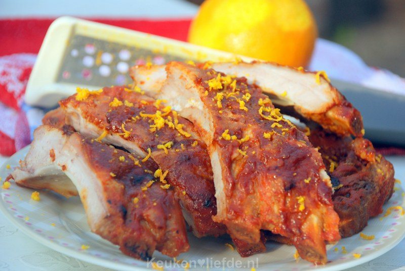 Spareribs in huisgemaakte barbecuemarinade Spareribs in huisgemaakte barbecuemarinade