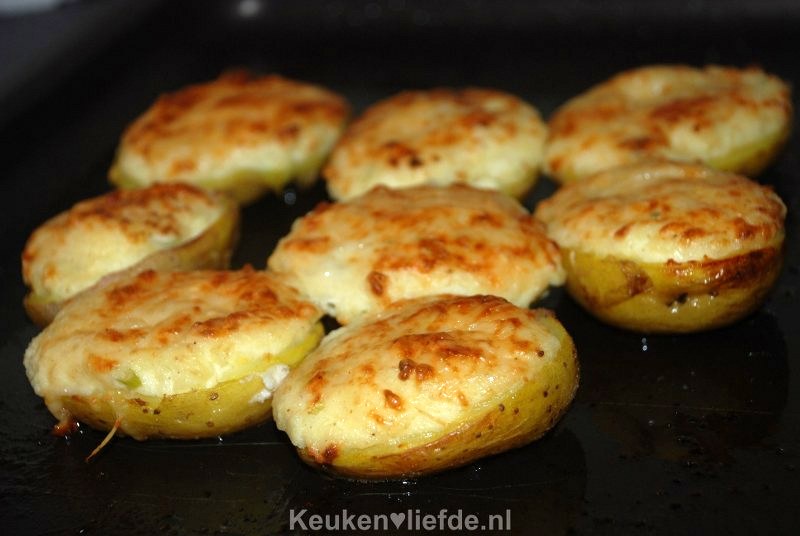 Gevulde aardappels uit de oven Gevulde aardappels uit de oven