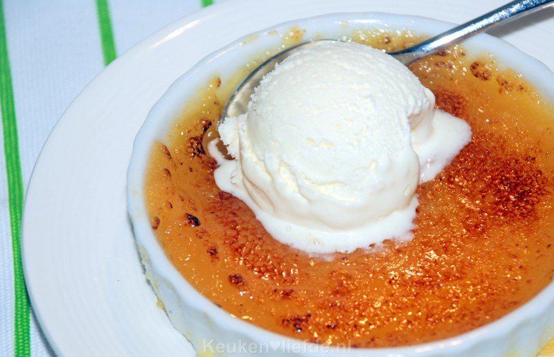 Bitterzoete citroenpudding uit de oven Bitterzoete citroenpudding uit de oven