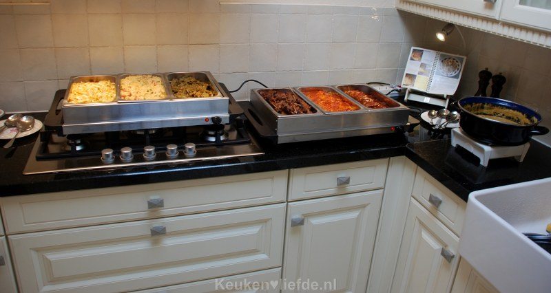 Zelfgemaakte Chinees-Indische rijsttafel Zelfgemaakte Chinees-Indische rijsttafel