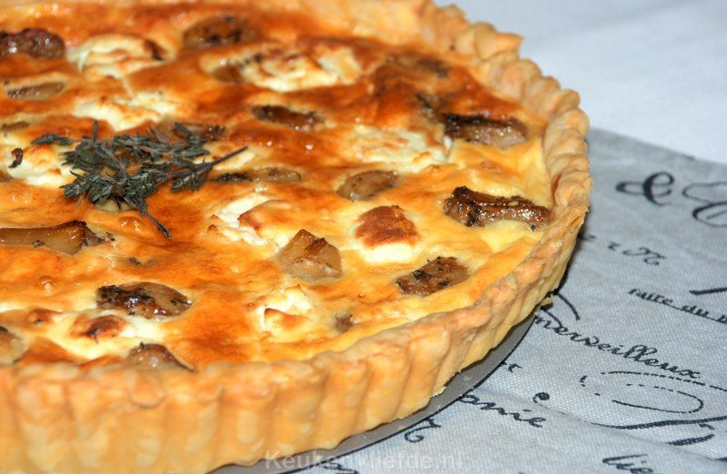 Gekarameliseerde knoflooktaart van Ottolenghi Gekarameliseerde knoflooktaart van Ottolenghi