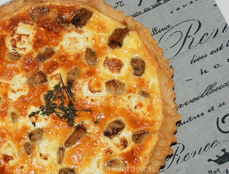 Gekarameliseerde knoflooktaart van Ottolenghi Gekarameliseerde knoflooktaart van Ottolenghi