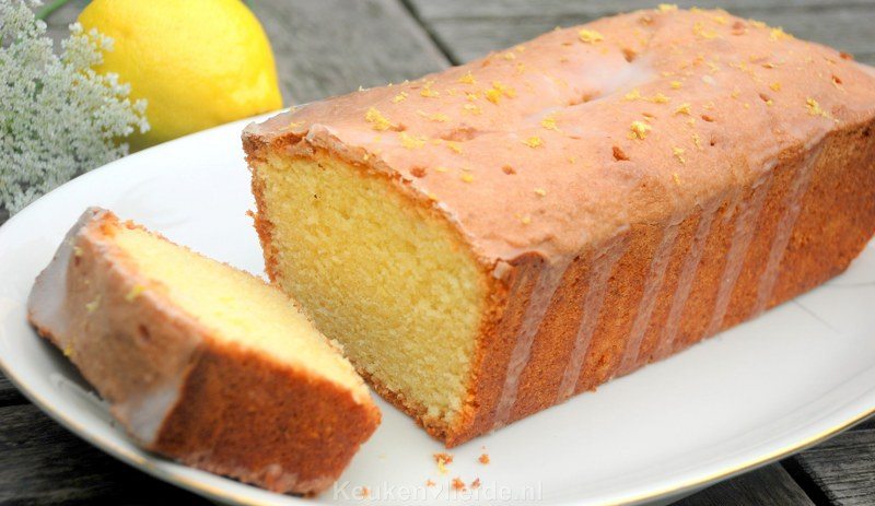 Eenvoudige citroencake - lemon drizzle cake Eenvoudige citroencake - lemon drizzle cake