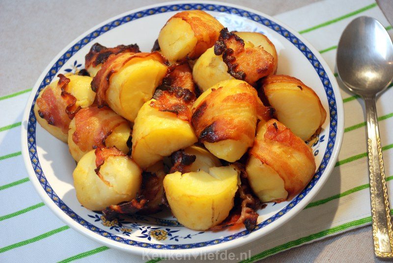 Aardappels met spek uit de oven Aardappels met spek uit de oven