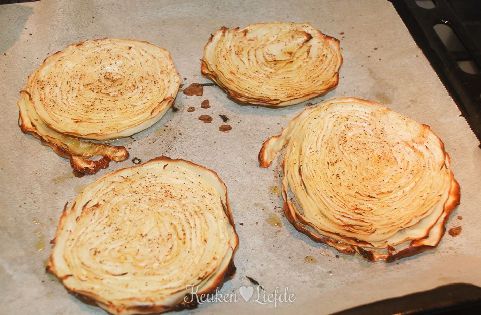 Geroosterde wittekool met knoflook en citroen