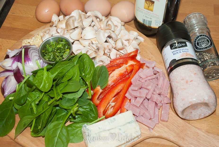 Omelet met gorgonzola en veel veggies-1