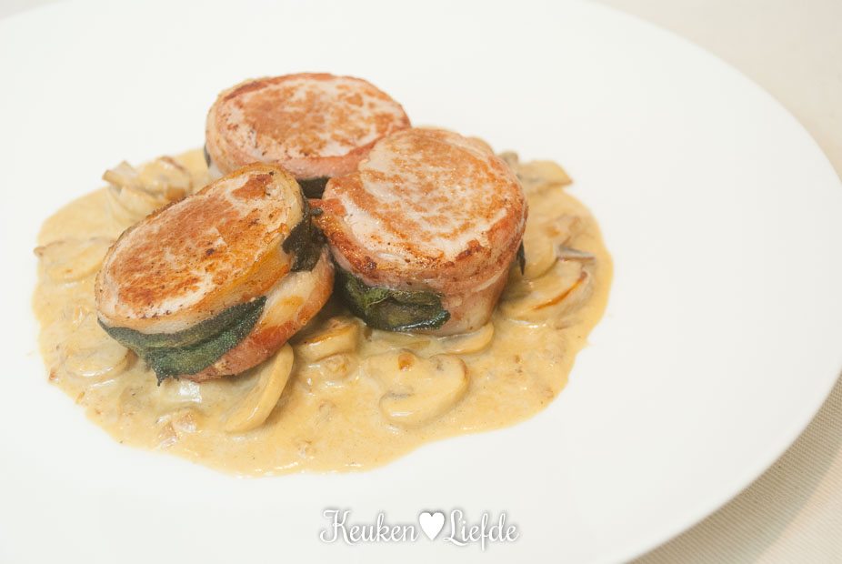 Spijs & Wijn: saliemedaillons met champignonroomsaus