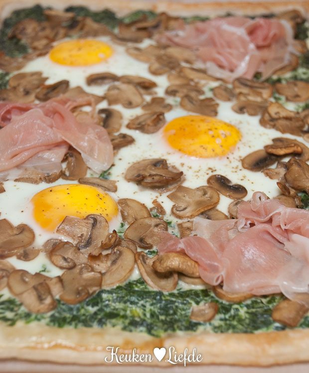 Spinazieplaattaart met ham en ei Spinazieplaattaart met ham en ei