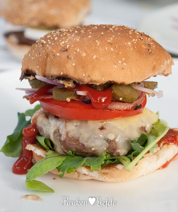 Cheeseburger: het ultieme zomergenot! Cheeseburger: het ultieme zomergenot!