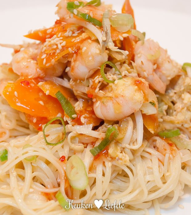 Chinese omelet met bami Chinese omelet met bami