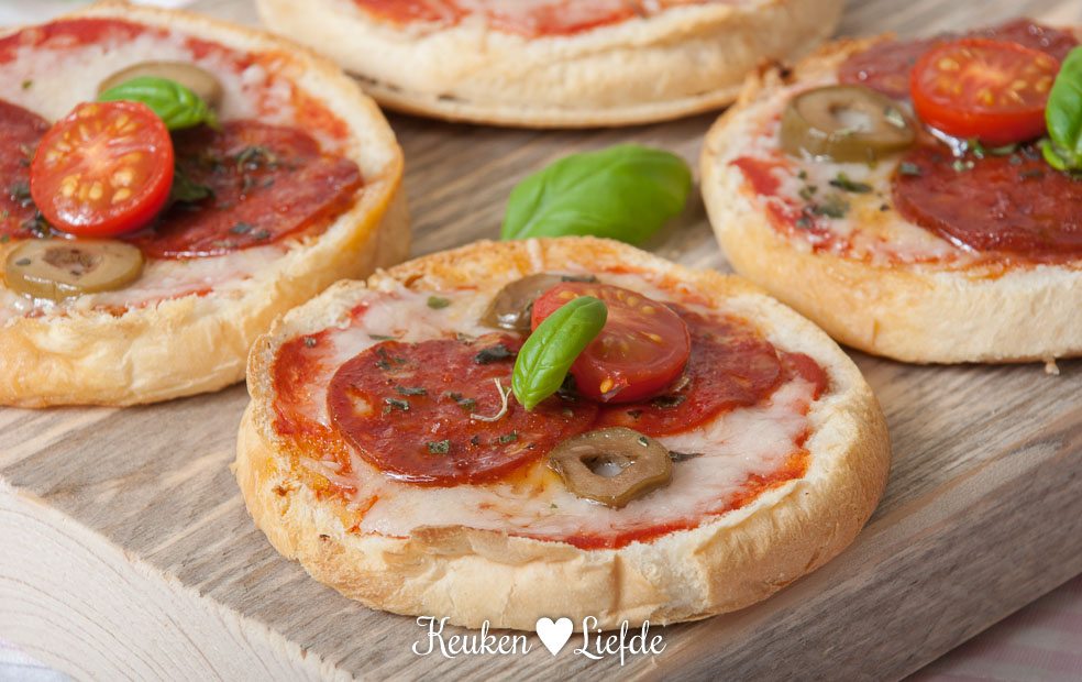 Pizza beschuitbollen Pizza beschuitbollen