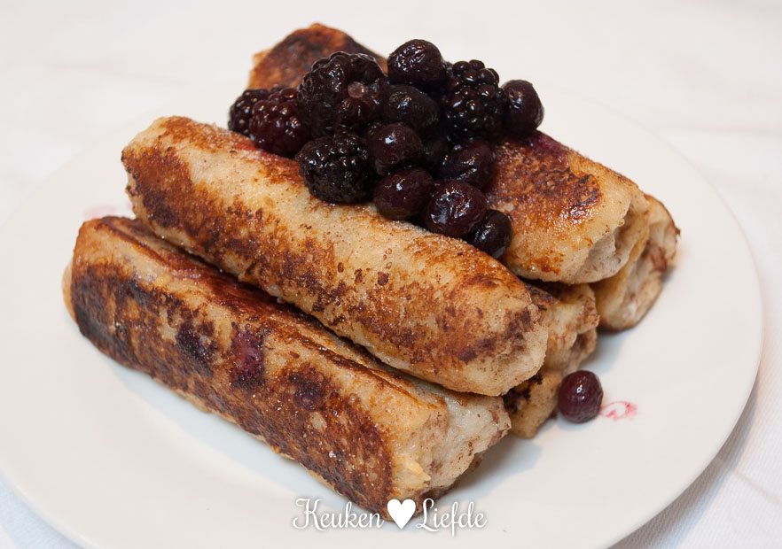 Speels & Smakelijk: wentelteefrolletjes Speels & Smakelijk: wentelteefrolletjes