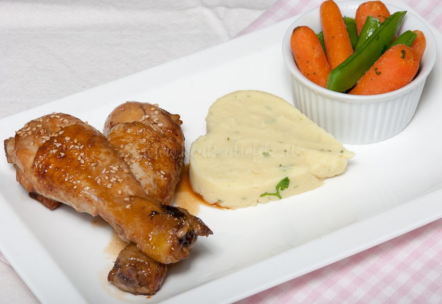 Speels & Smakelijk: sticky kip Speels & Smakelijk: sticky kip