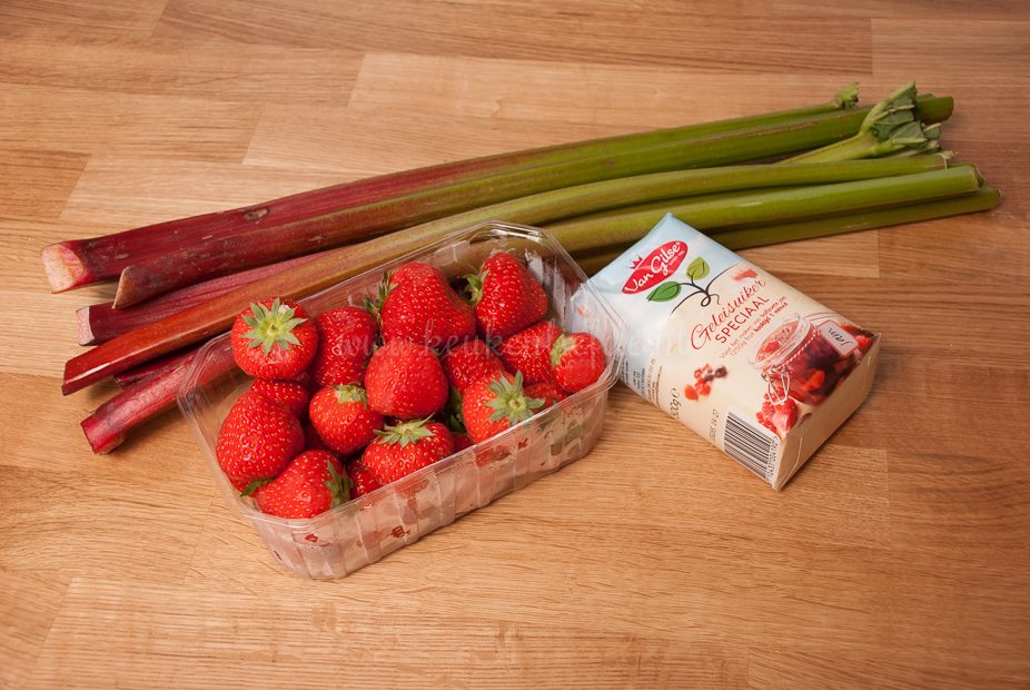 aardbei-rabarberjam-1587