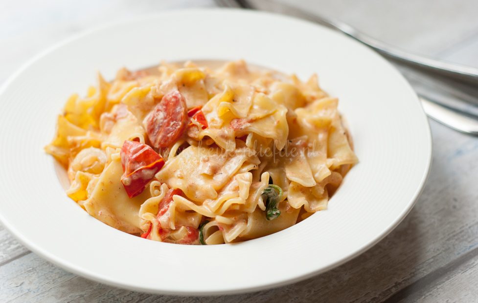 Pasta met cherrytomaat-mascarponesaus Pasta met cherrytomaat-mascarponesaus