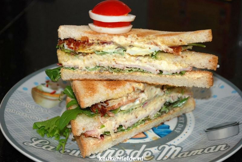 Halbzeit Pausen Club Sandwich — Rezepte Suchen