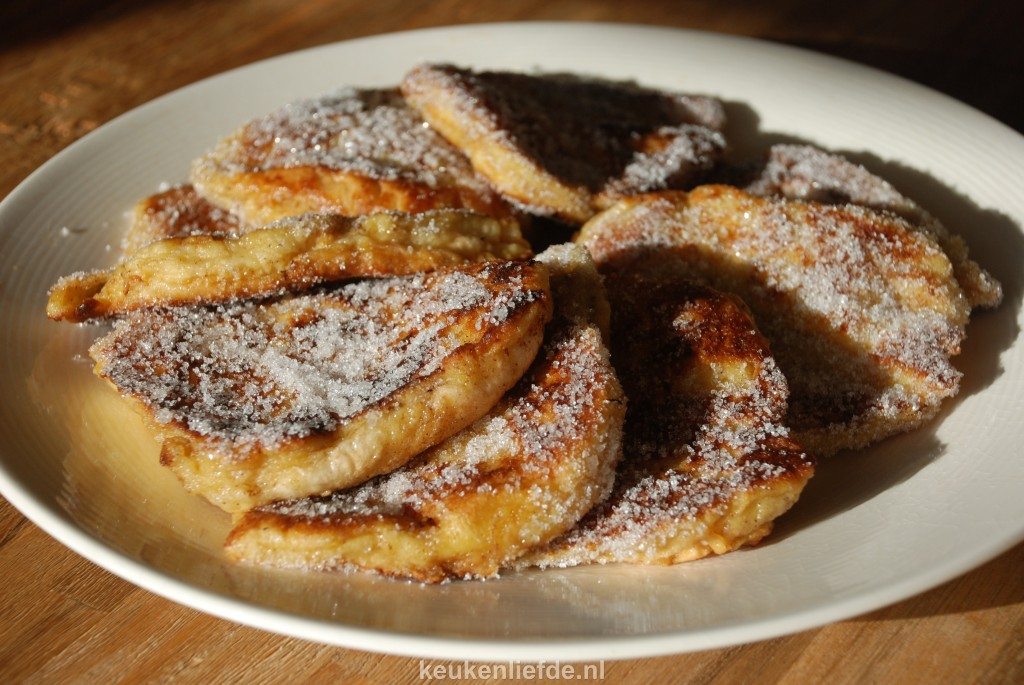 Wentelteefjes van witte bolletjes