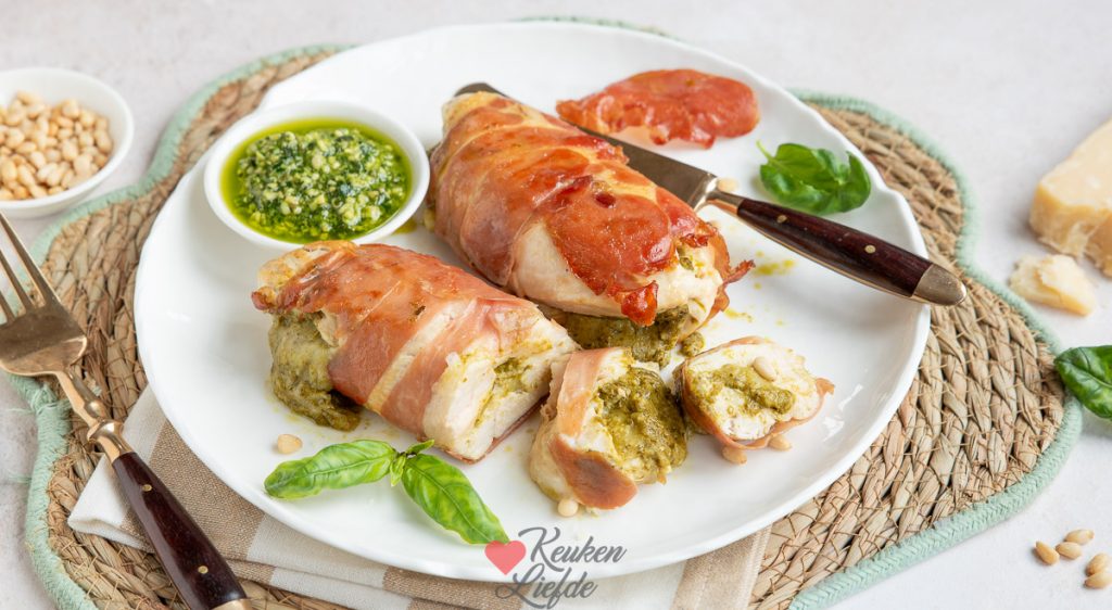 Kipfilet met pesto en parmaham
