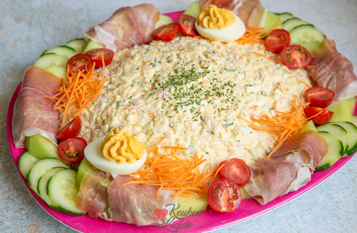 Dutch potato salad (huzarensalade) by KeukenLiefde