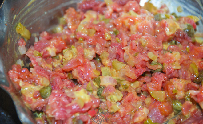 Steak tartare maken