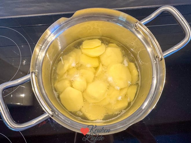 Kook de aardappels