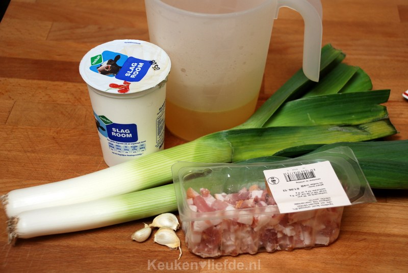 Prei in spek-roomsaus