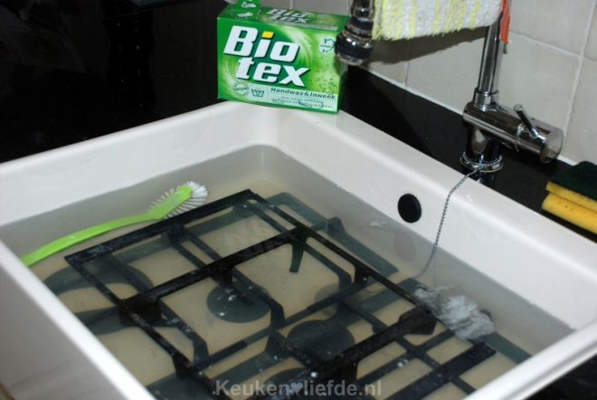 Schoonmaaktips voor gietijzeren pannendragers