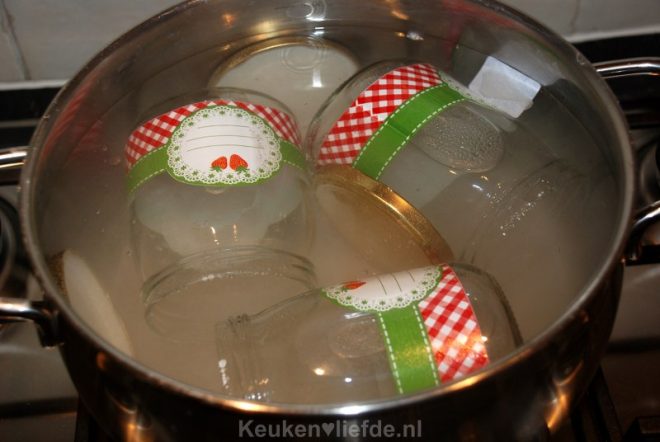 Potten schoonmaken