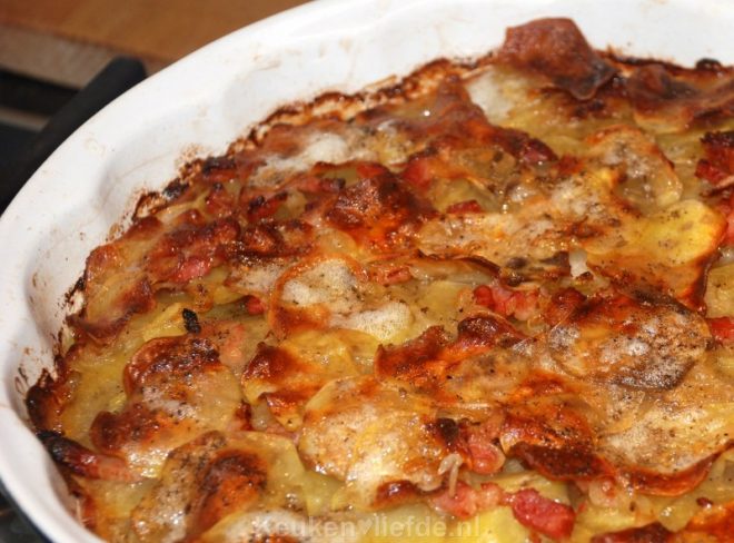 Aardappeltaart met spek en ui