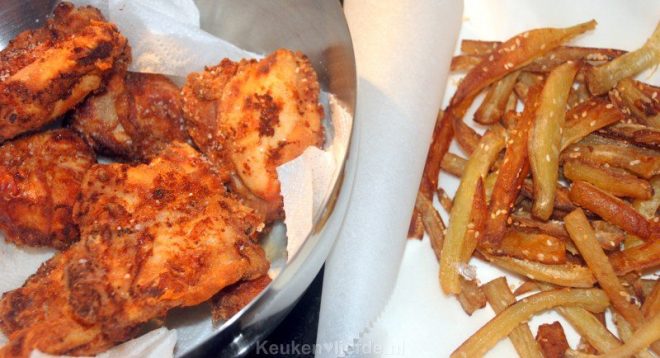 Gebakken karnemelk kipdrumsticks