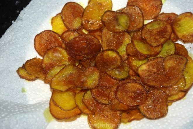 Kerriechips uit de oven