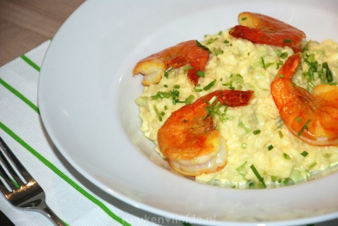 Kerrierisotto met gamba’s, appel en bleekselderij