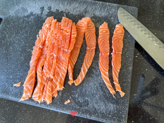 Zalm snijden.