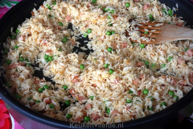 Nasi goreng (recept van de afhaalchinees)