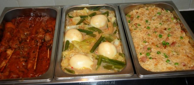 Indische rijsttafel maken