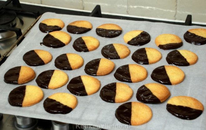 Zandkoekjes met chocolade