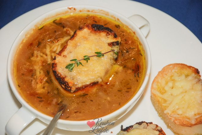 Franse uiensoep (klassiek recept)