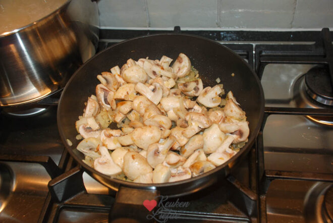 Champignons bakken