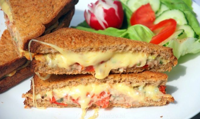 Tuna melt tosti