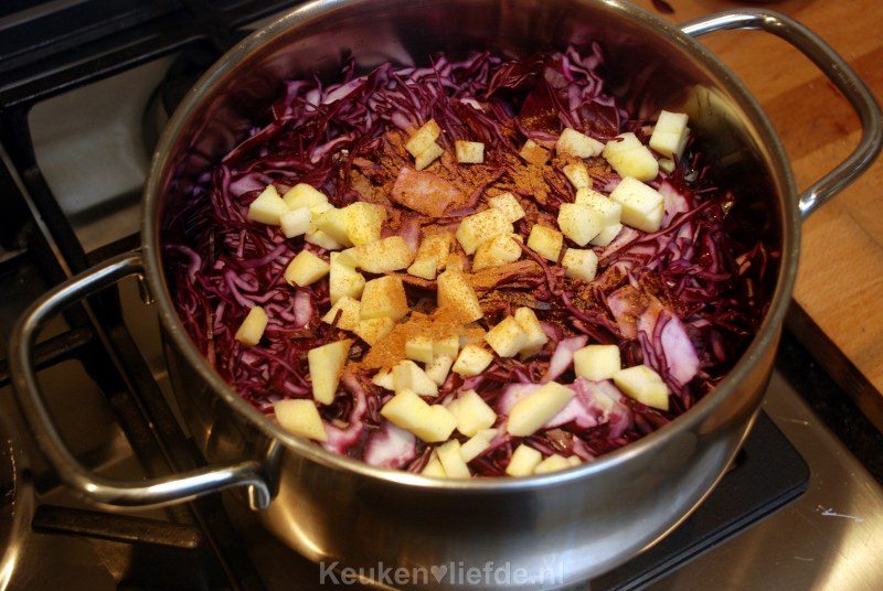 Rodekool met appel Rodekool met appel