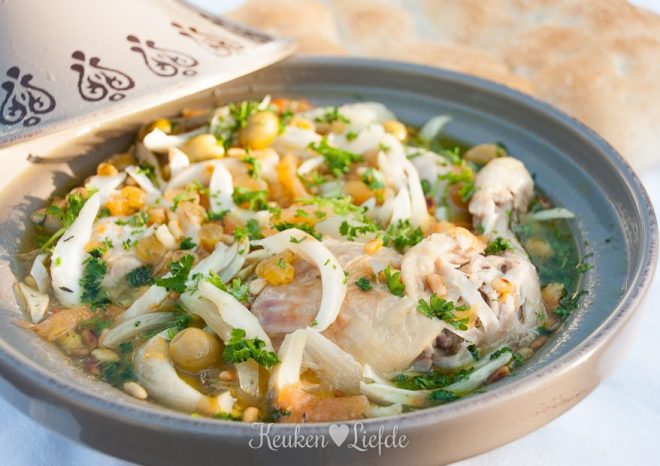 Tajine met kip en venkel