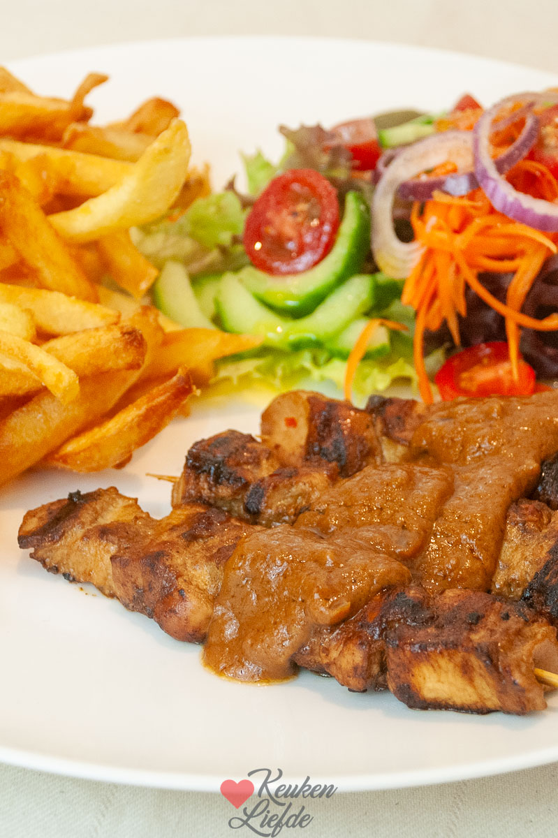 Mieks Special: saté-schotel Mieks Special: saté-schotel