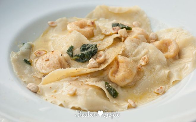 Spijs & Wijn: pompoenravioli met salieboter