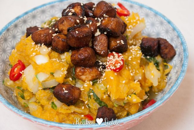 Zoete-aardappelstamppot met ketjap Valess Filetstukjes