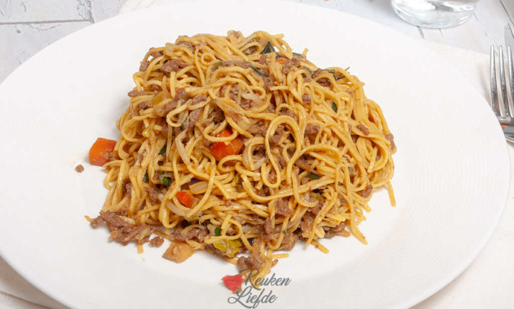 Bami met gehakt