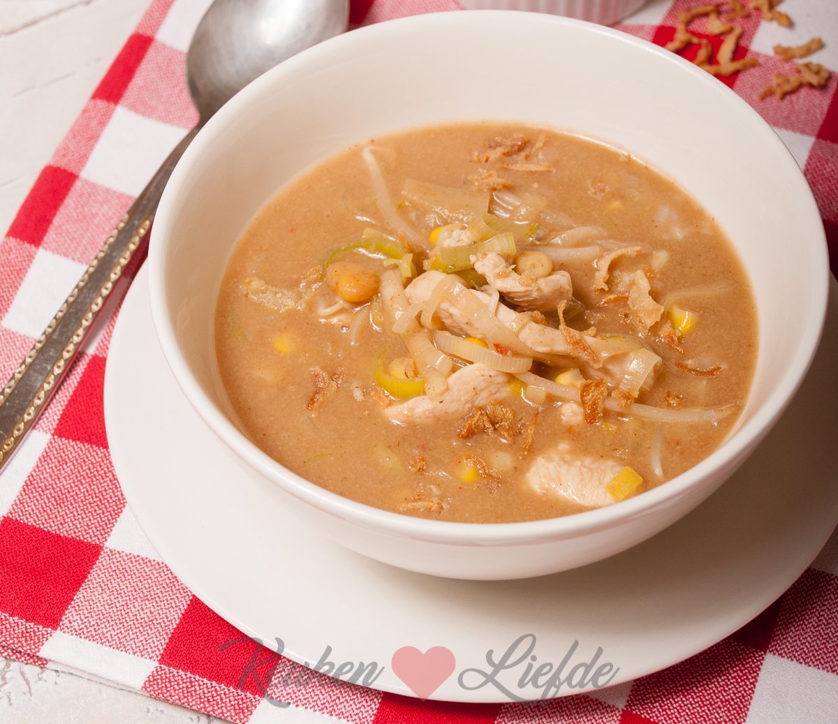 Snelle Surinaamse pindasoep Snelle Surinaamse pindasoep