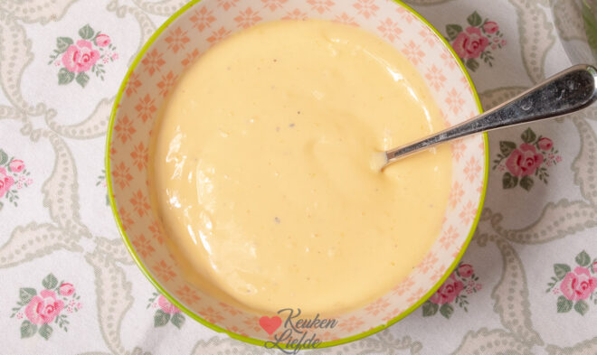 Snelle hollandaisesaus met de staafmixer